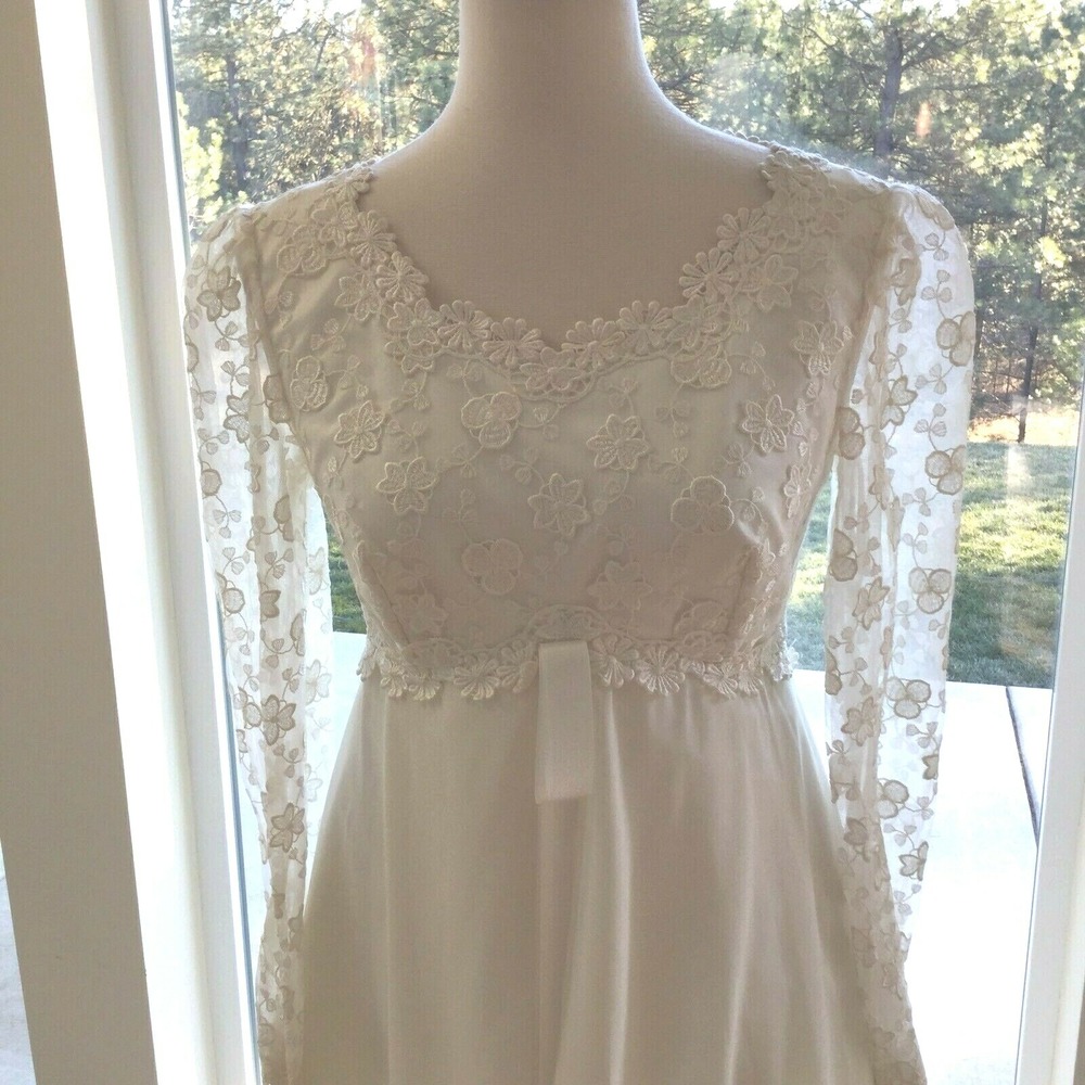 VTG Italian‎ Wedding Dress XS Princess Ivory Babydoll Long Sleeve Lace Romantic - Picture 2 of 11